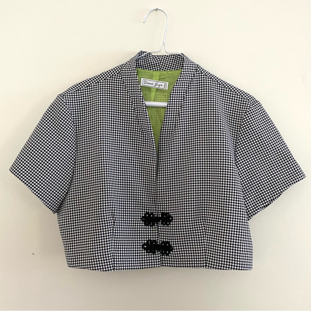 Vintage cropped shirt with Chinese button knots